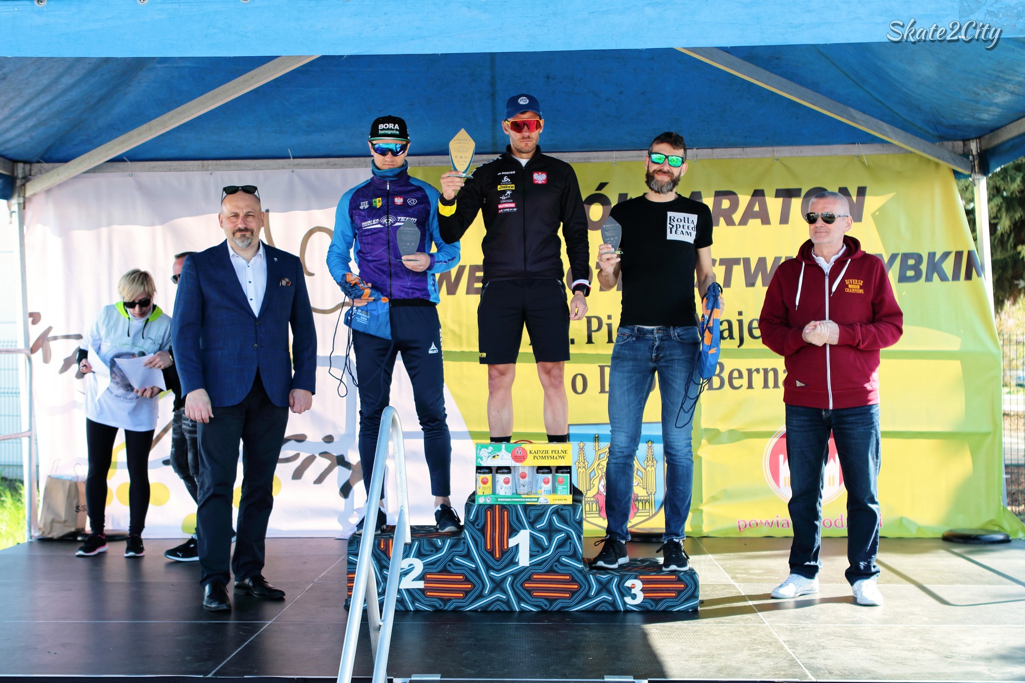 Wyścig na rolkach - podium